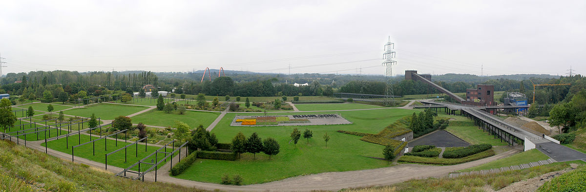 Панорама парка Нордштерн (вид с террикона шахты)