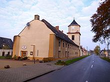 Altjeßnitz,Gutsgebäude mit Glockenturm.jpg