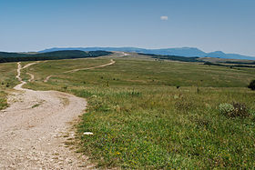 Вид на юг с самой северной оконечности Долгоруковской яйлы