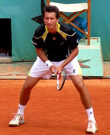 Sergiy Stakhovsky at the 2009 French Open 4.jpg