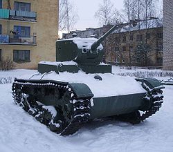 Музейный экспонат танк Т-26
