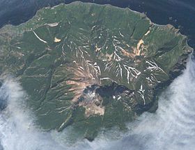 Вулкан Кунтоминтар. Снимок с МКС