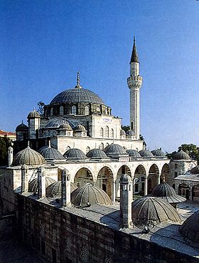 Мечеть Соколлу Мехмед-паши (вид снаружи)